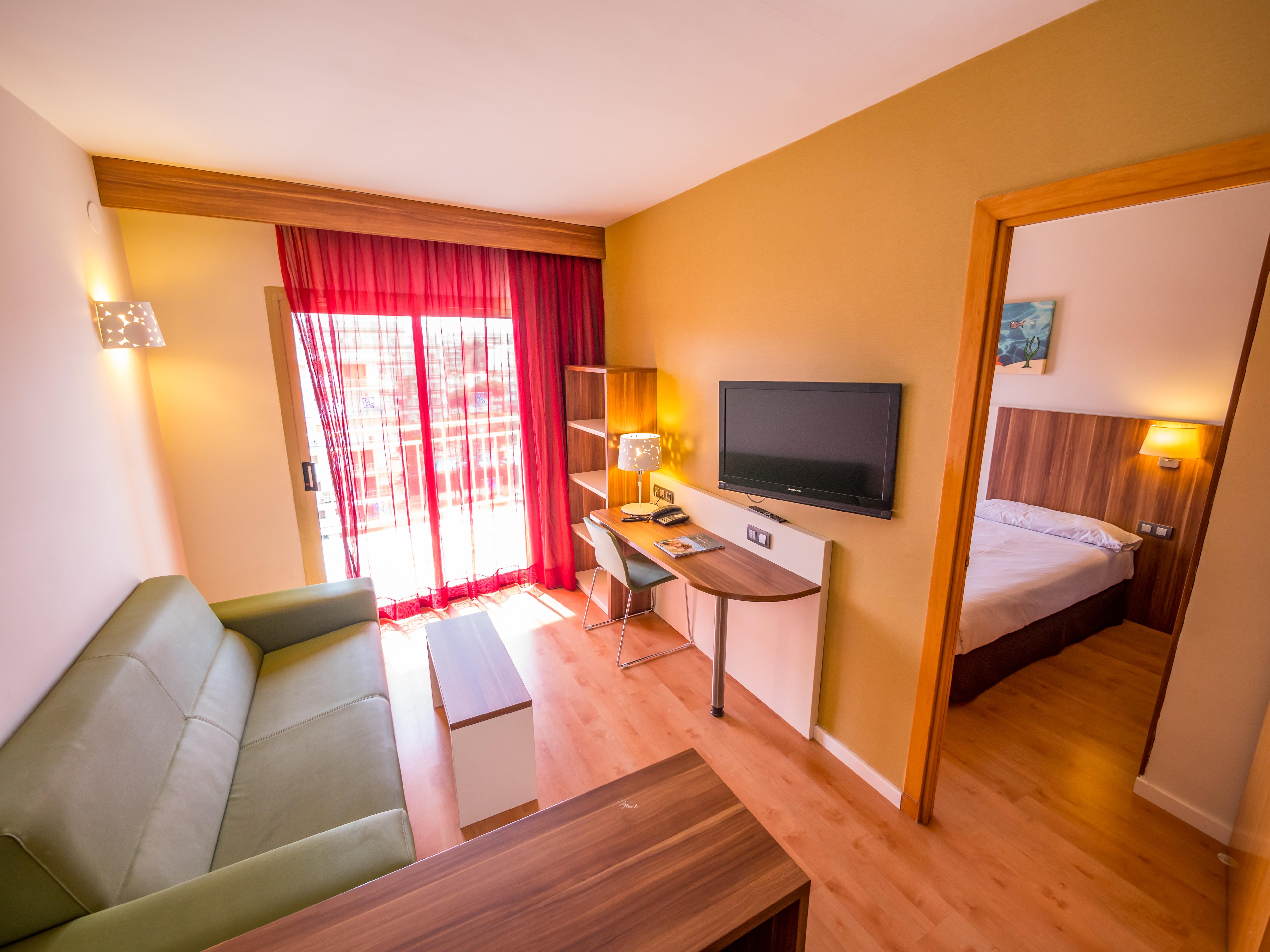 Golden Avenida Family Suites 4* Salou Exterior foto