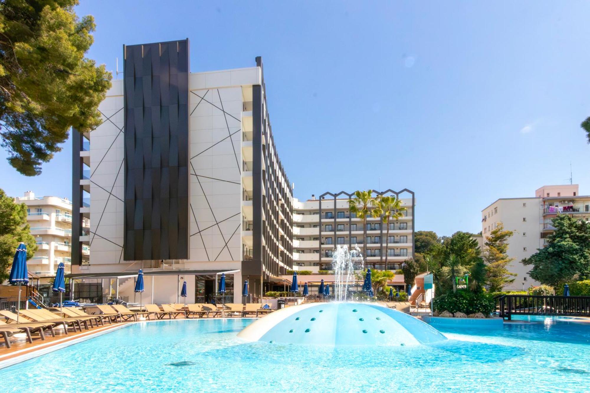 Golden Avenida Family Suites 4* Salou Exterior foto